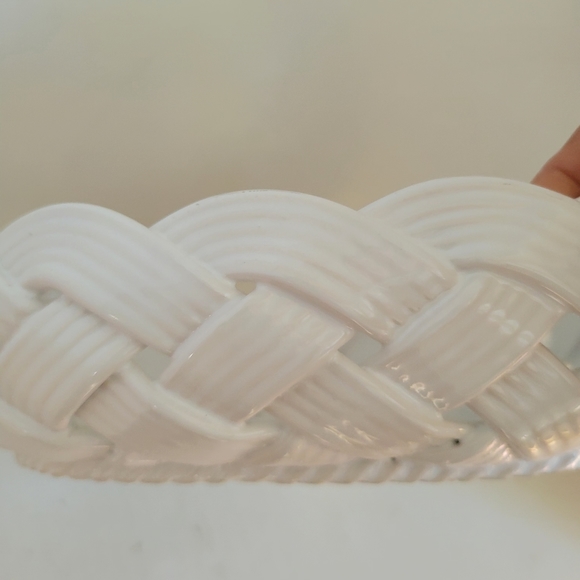 PRIMO’GI Italian Pottery White Ceramic Heart Shape Woven Basket Made in Italy - Picture 3 of 3